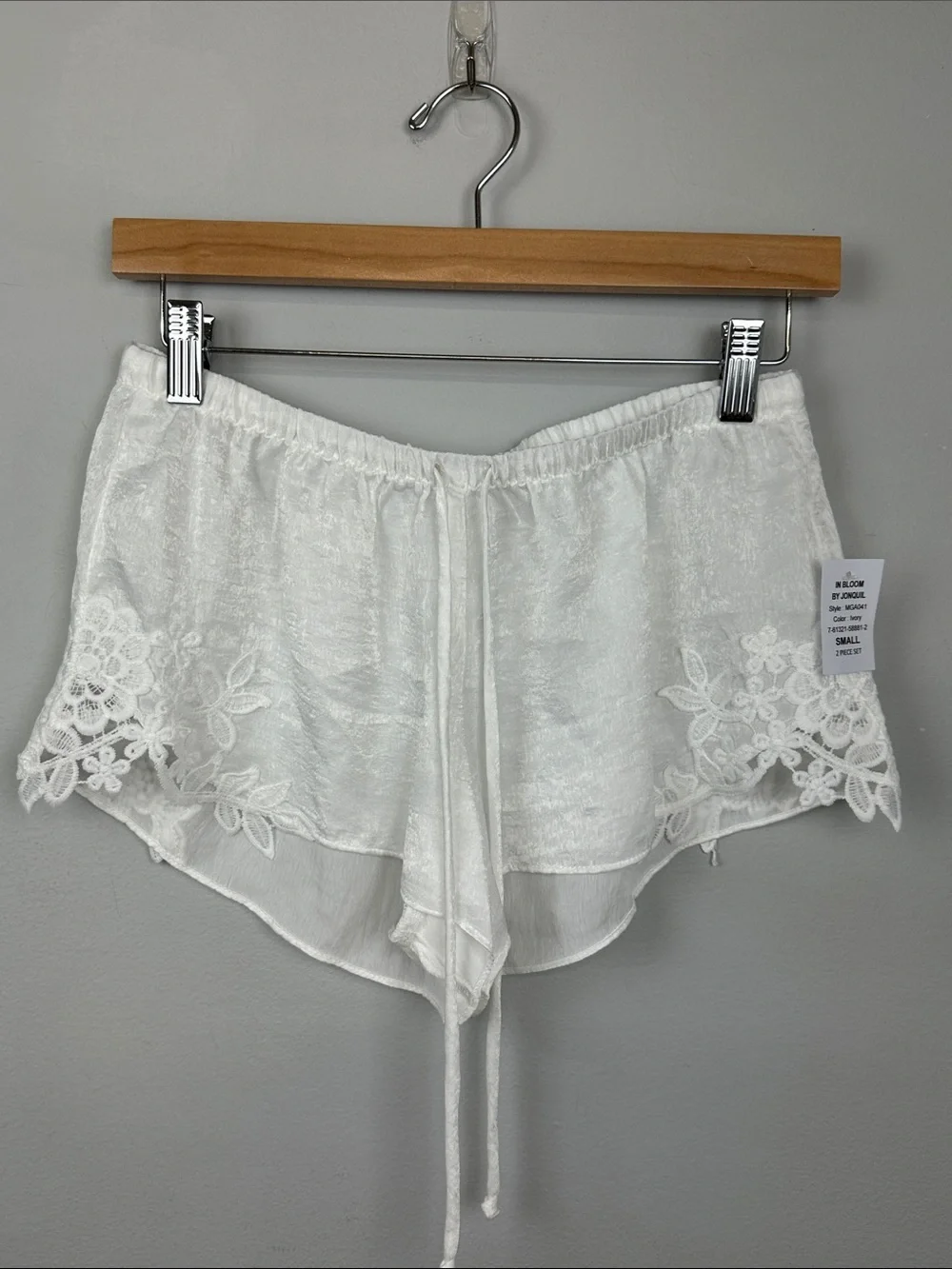 NWT In Bloom by Jonquil - Satin & Lace Shorty Coordinating Pajama Set Sz S